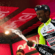 Tour d'Italie Biniam Girmay se blesse en ouvrant le champagne