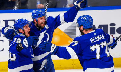 Finales NHL 2022 Tampa Bay se relance en giflant l'Avalanche