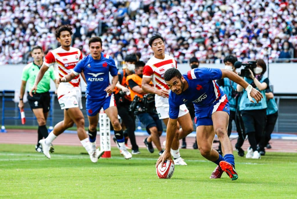 Matthis Lebel à la conclusion pour le premier essai du XV de France