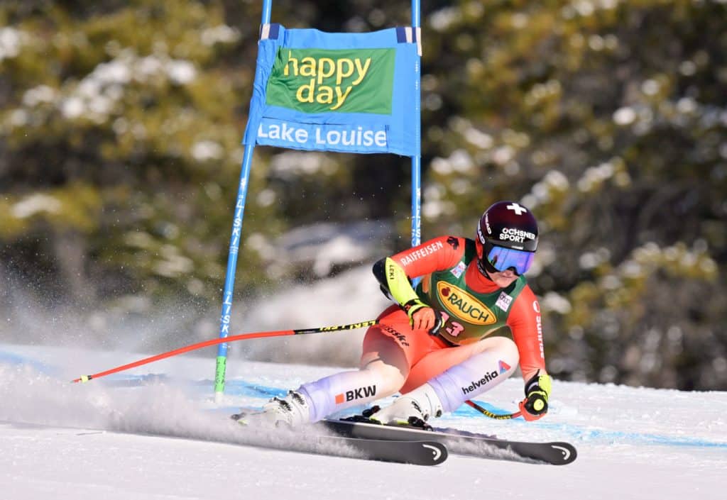 Corinne Suter victorieuse du Super-G de Lake Louise