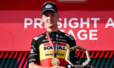 UAE Tour 2023 Tim Merlier remporte la 1ère étape d'un cheveu face à Caleb Ewan (1)