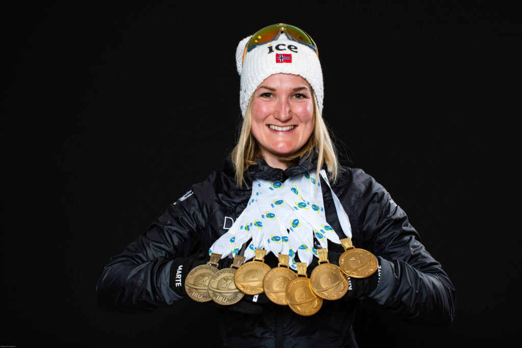 Marte Olsbu Roeiseland et ses 7 médailles lors des championnats du monde 2020 à Antholz