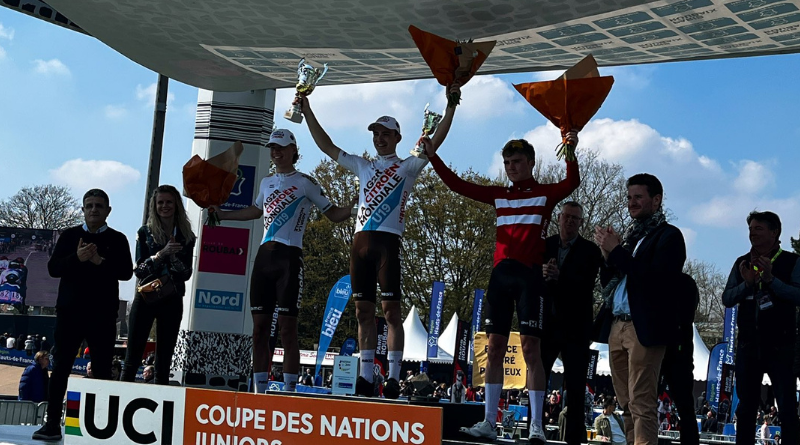 Paris-Roubaix Juniors 2023 Matys Grisel l'emporte d'un souffle au Vélodrome