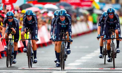 Tour d'Espagne 2023 La DSM-Firmenich remporte la première étape, Milesi leader