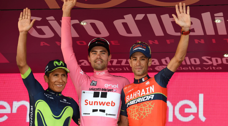 Tom Dumoulin entouré de Nairo Quintana et Vincenzo Nibali sur le podium du Giro 2017