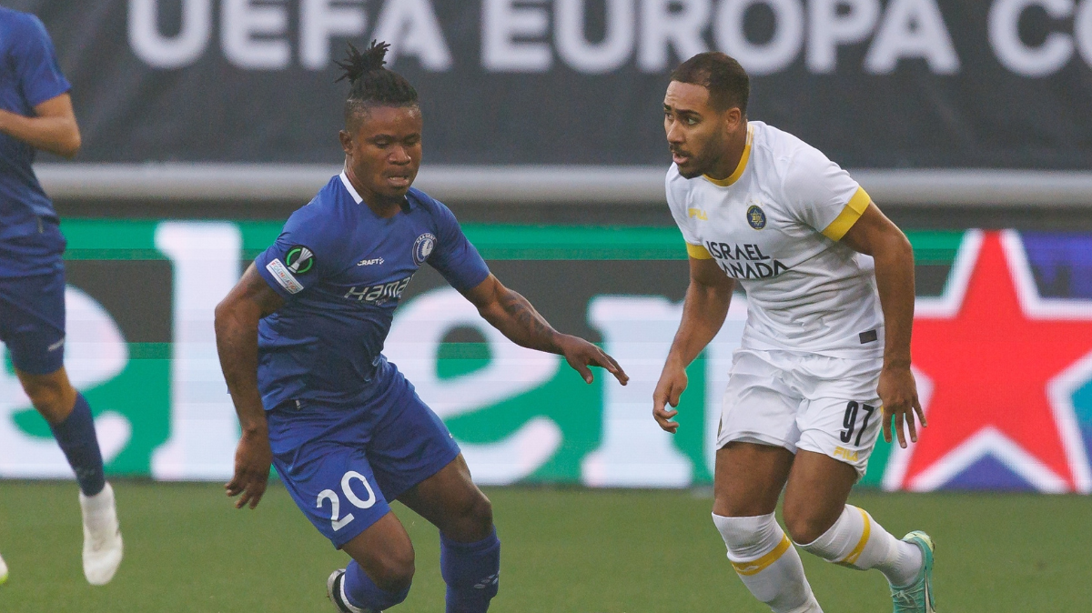 Transferts ASSE Yvann Maçon sur le retour avant un nouveau départ