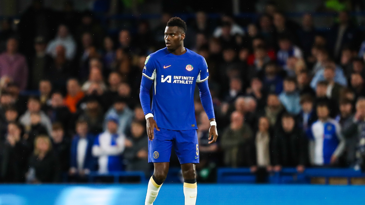 Transferts OL Lyon pense aussi à Benoît Badiashile