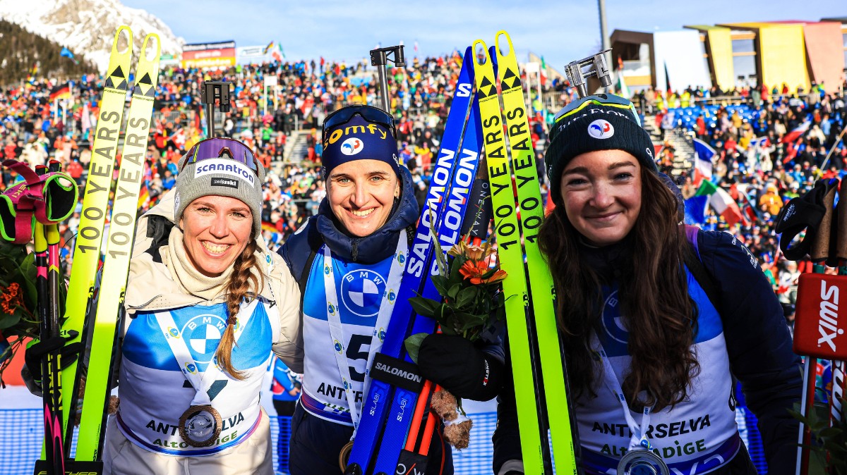 Antholz-Anterselva Julia Simon remporte la mass start devant Lou Jeanmonnot !