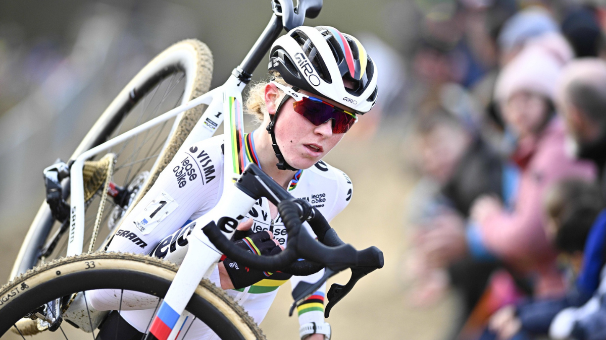 Coupe du monde de cyclo-cross Victoire de Fem Van Empel à Benidorm