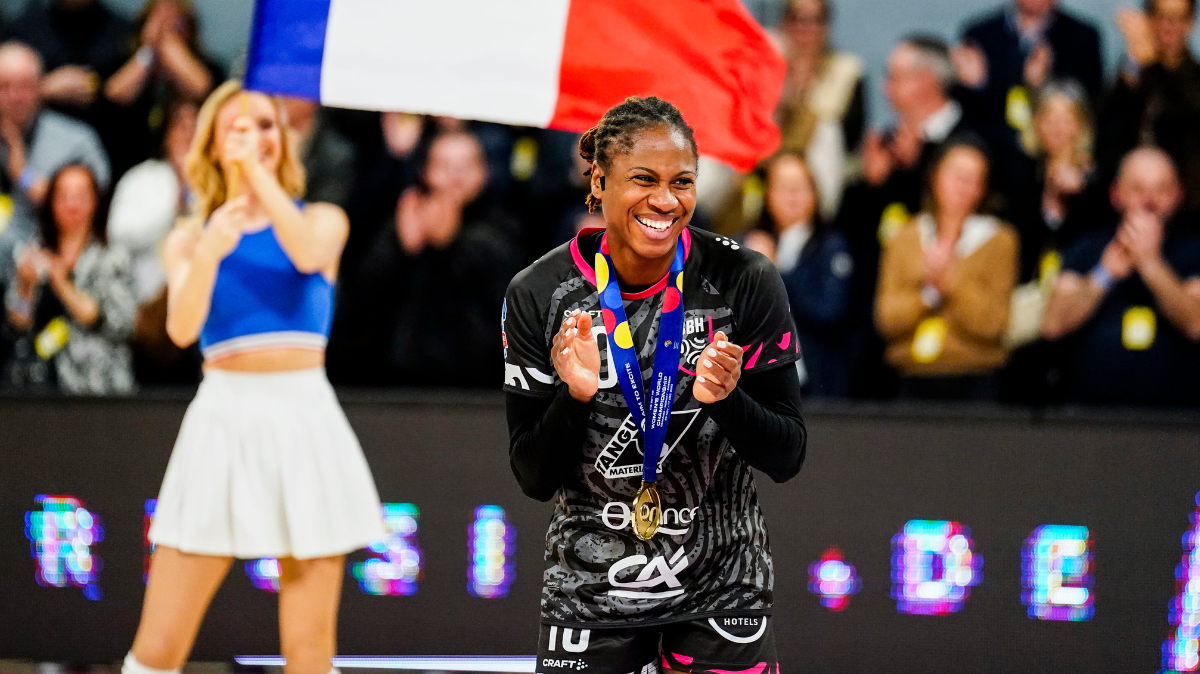 Handball - Coralie Lassource prolonge l'aventure à Brest
