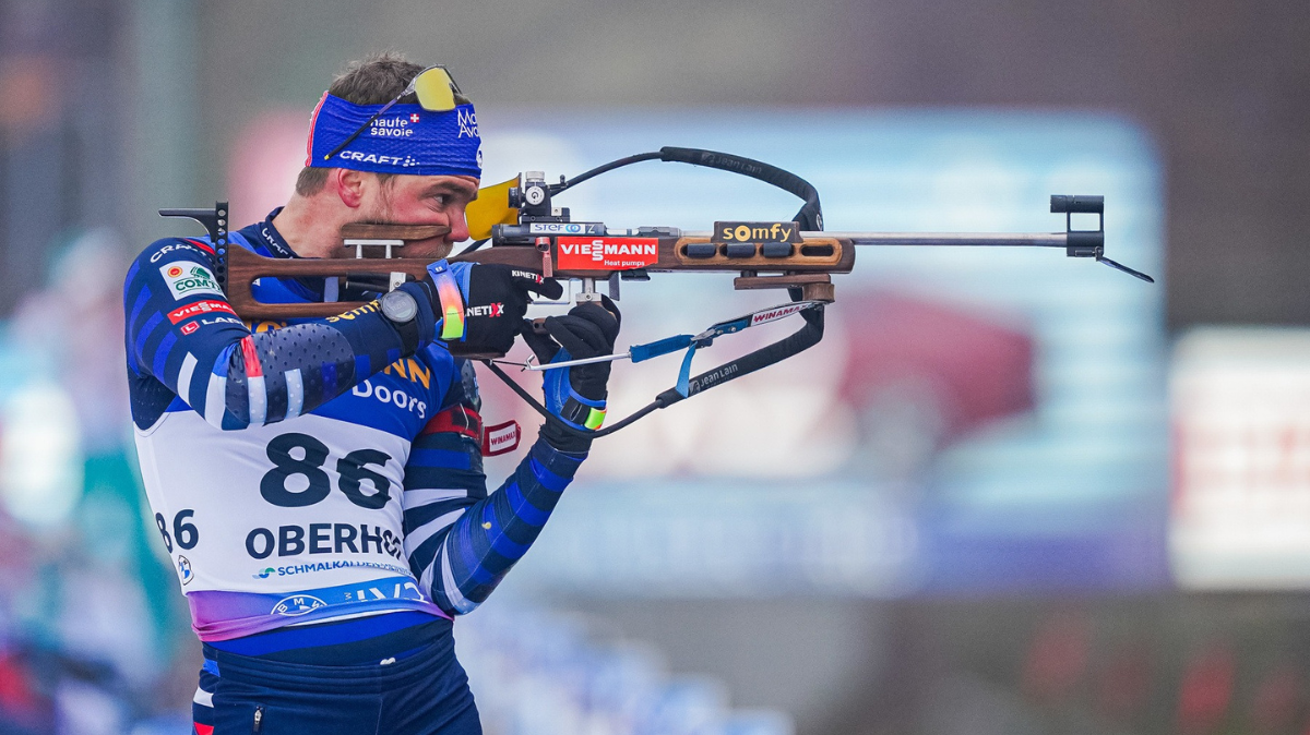 IBU Cup 2023/2024 : Antonin Guigonnant sur la 3e marche du podium de la mass start de Ridnaun