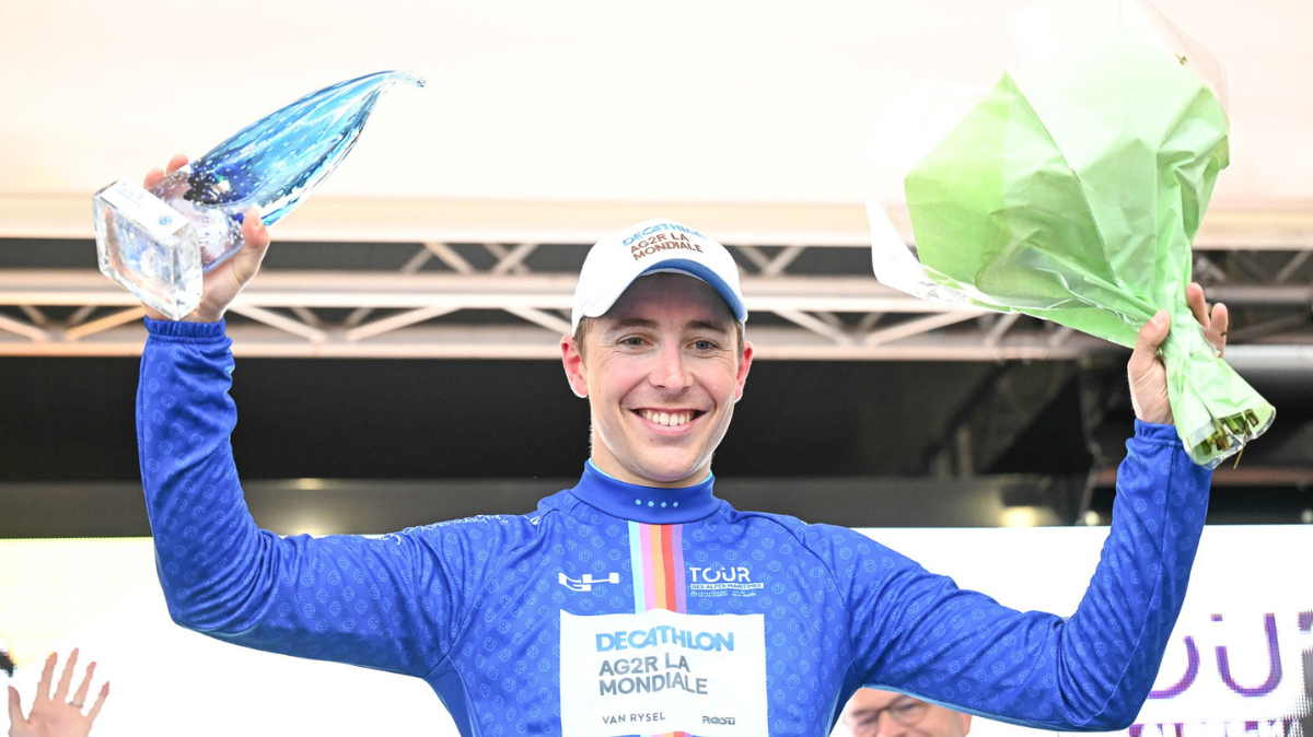 2ème étape Tour des Alpes-Maritimes Benoît Cosnefroy fait coup double en remportant l'étape et le général