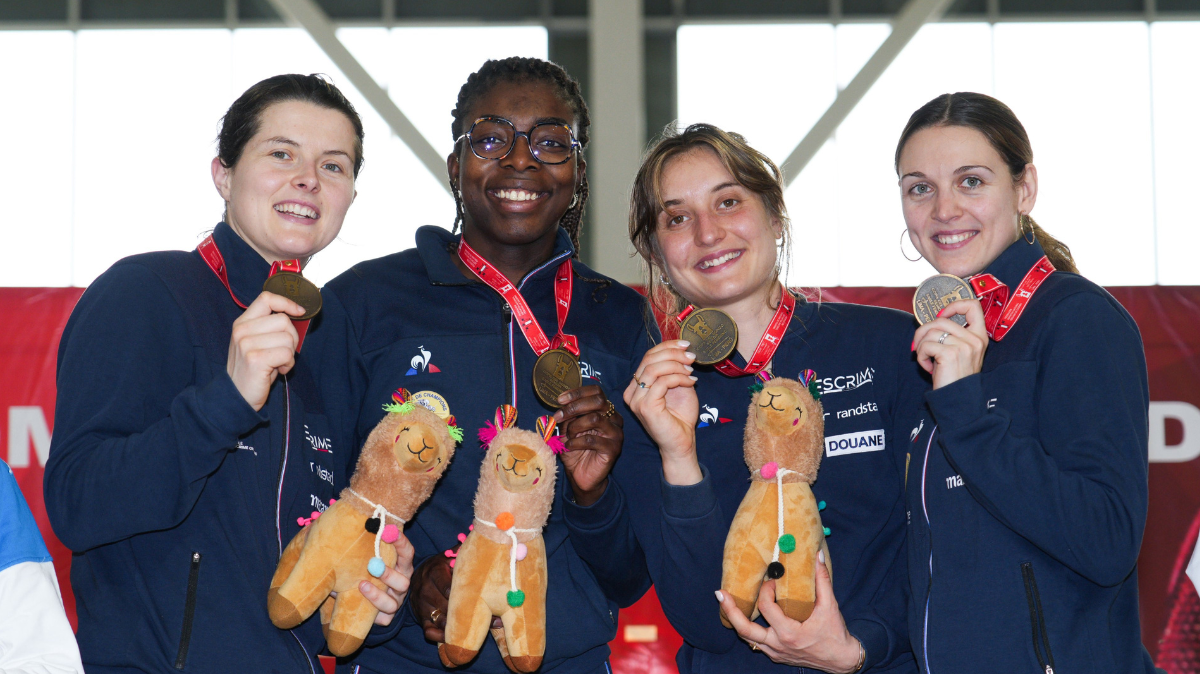 Coupe du monde d'escrime Les Bleues du sabre en or à Lima