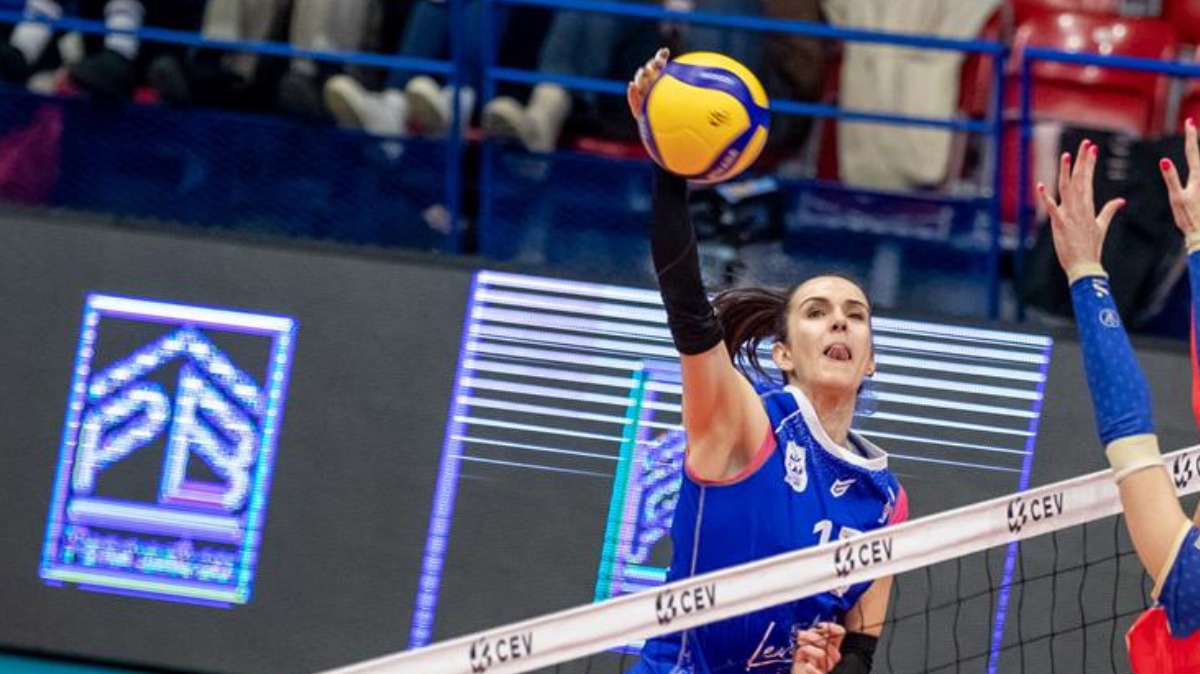 Volley CEV Cup féminine Levallois Paris Saint-Cloud chute de peu à Chieri en demi-finale aller