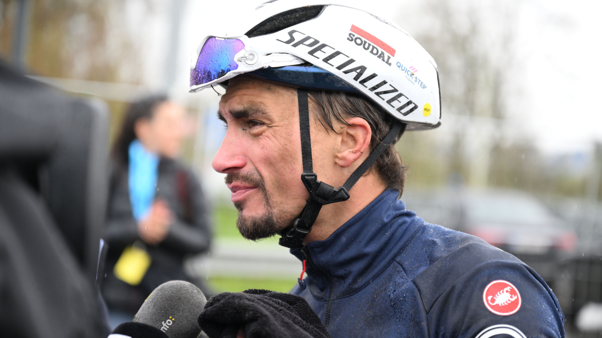 Cyclisme - Julian Alaphilippe a couru avec une fracture au genou