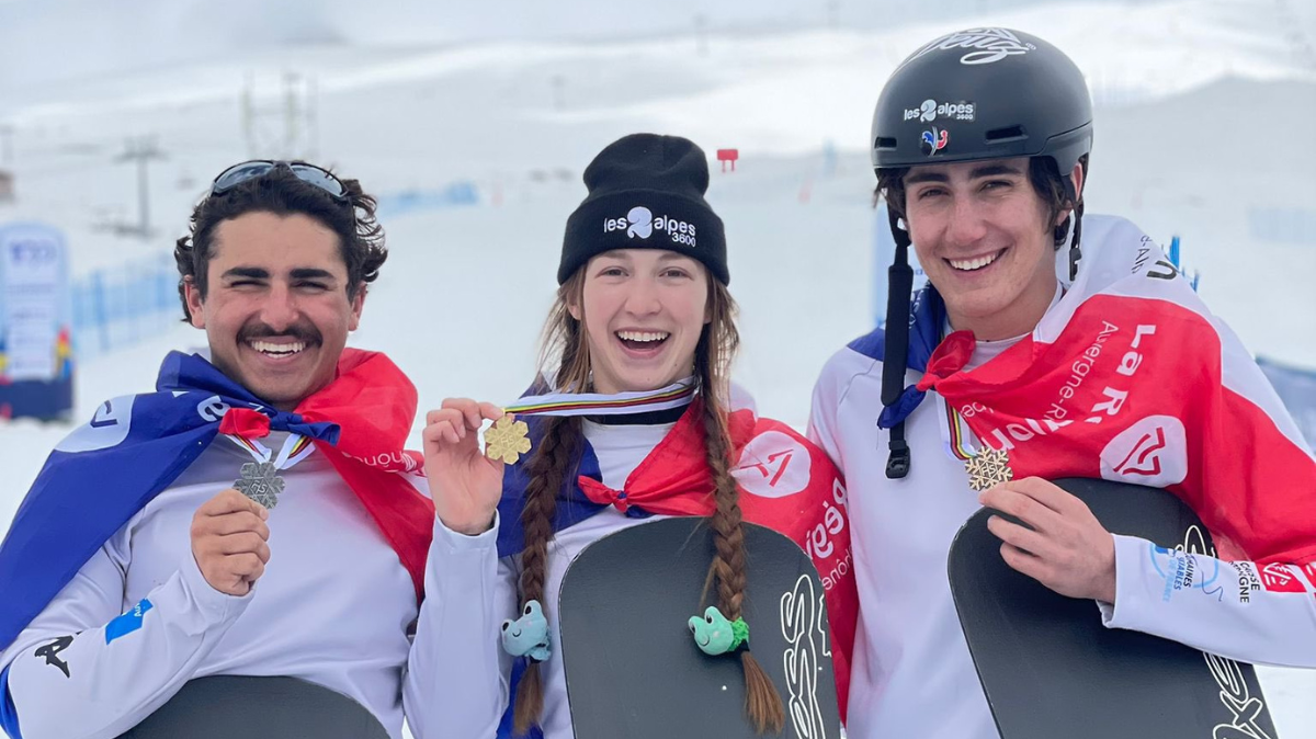 Mondiaux Juniors Snowboardcross Léa Casta décroche le titre, Julien Tomas et Aidan Chollet sur le podium