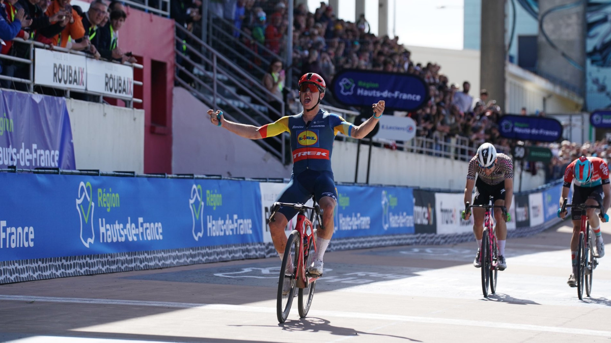 Paris-Roubaix Espoirs 2024 Tim Torn Teutenberg s'impose