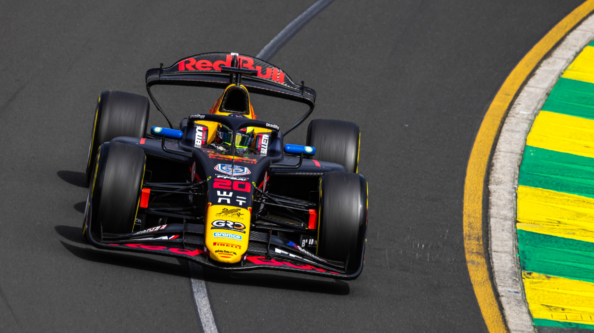 Formule 2 Isack Hadjar rafle la mise à Imola