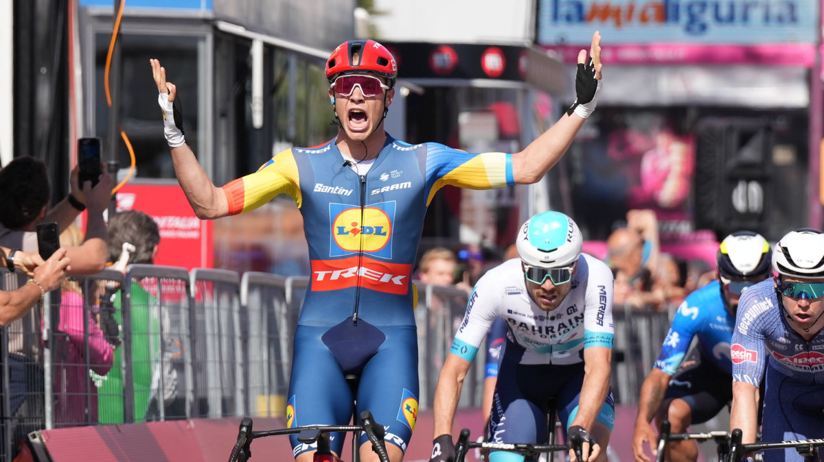 Tour d'Italie 2024 Jonathan Milan rafle la 4e étape au terme d'un sprint massif