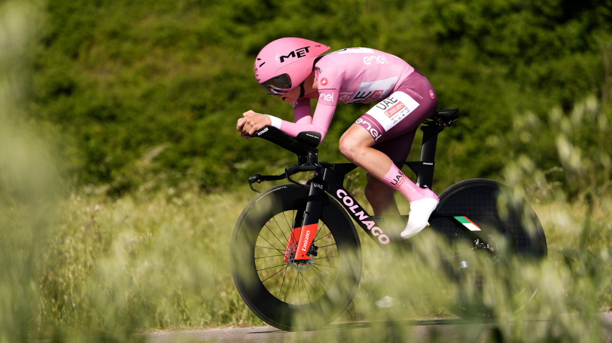 Tour d'Italie 2024 Tadej Pogacar écrase le chrono et envoie un message à la concurrence (1)