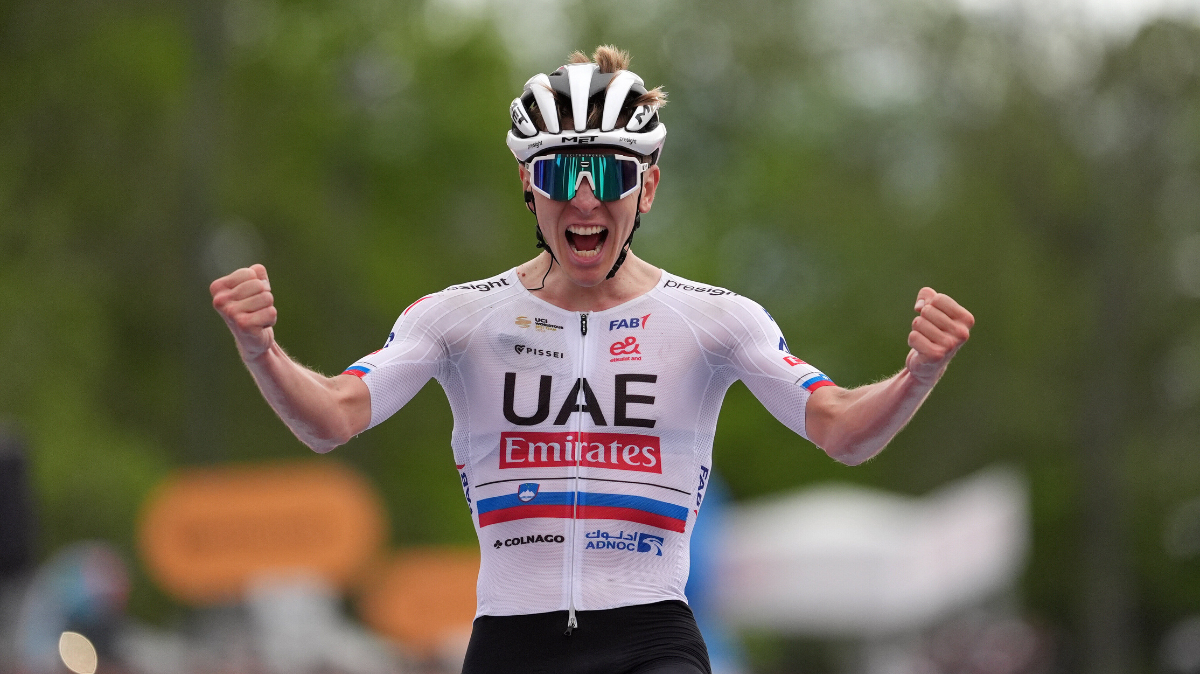 Tour d'Italie 2024 Tadej Pogacar s'adjuge la 2ème étape et prend le maillot rose (1)