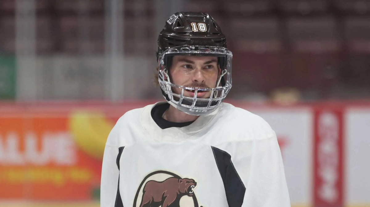 AHL Pierrick Dubé voit triple et remporte la Coupe