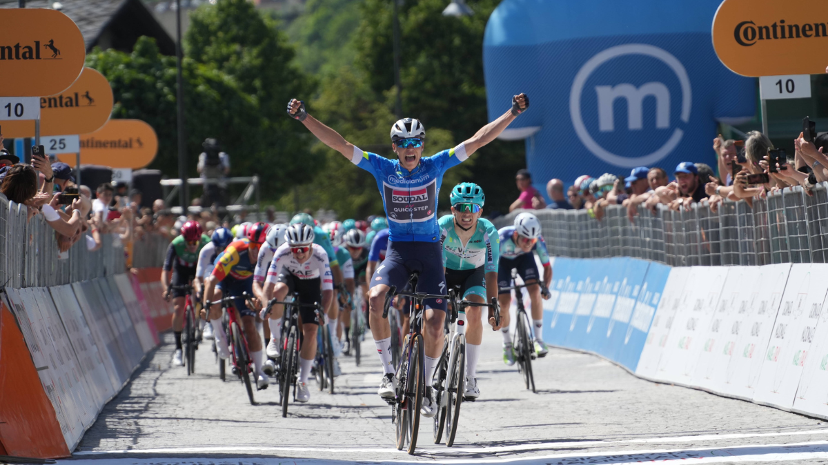 Giro Next Gen 2024 Paul Magnier s'impose avec maestria sur la 2ème étape