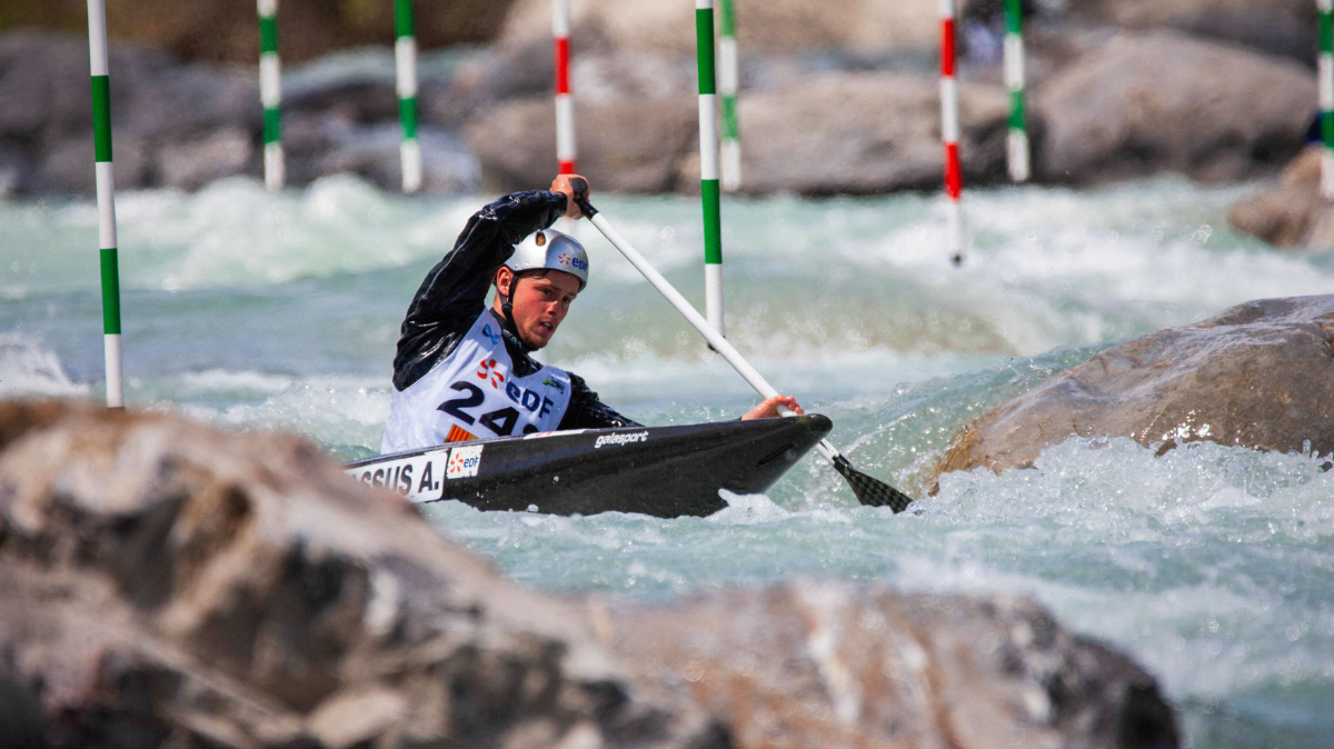 Mondiaux juniors U23 de Canoë-kayak slalom Anatole Delassus redevient champion du monde en kayak !