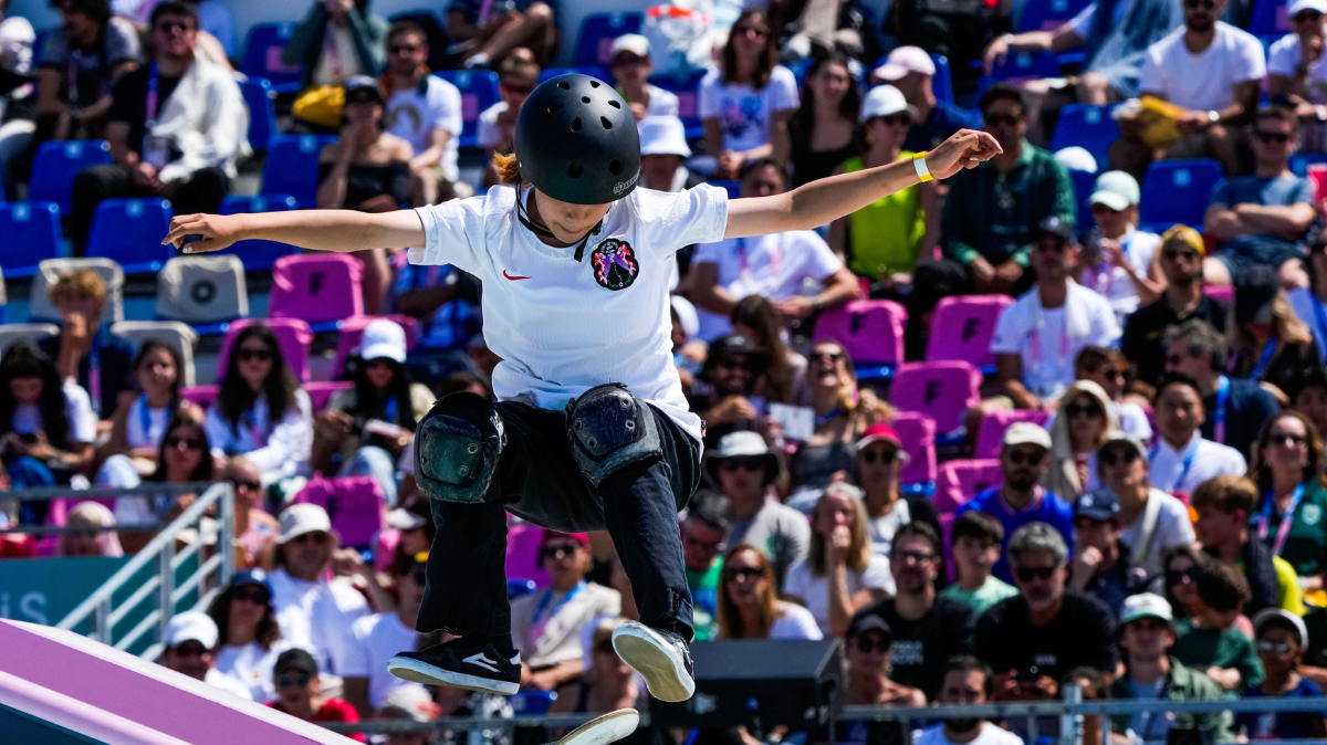 Skateboard JO 2024 Coco Yoshizawa en or en street femmes