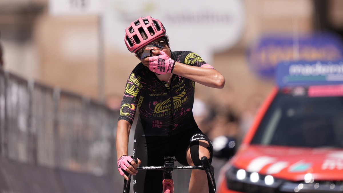 Tour d'Italie Féminin 2024 Clara Emond s'offre la 4e étape au terme d'un rush solitaire exceptionnel