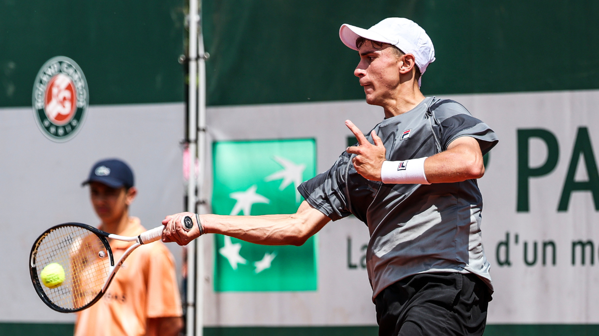 Wimbledon 2024 Théo Papamalamis chute en demies du tournoi juniors