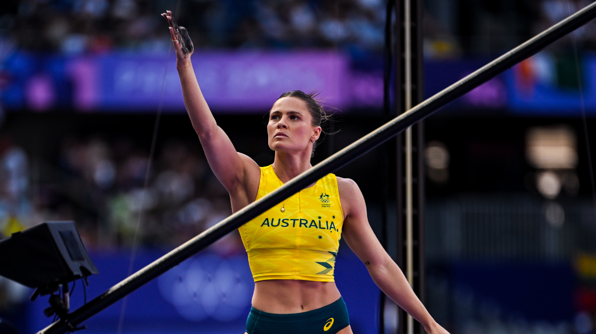 Athlétisme JO 2024 : Nina Kennedy sacrée sur la perche féminine
