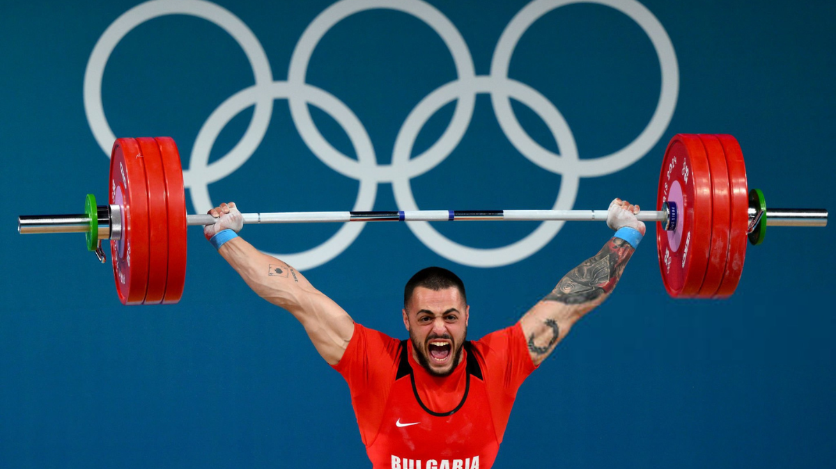 Haltérophilie JO 2024 Karlos Nasar en or en 89 kg