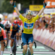 Tour de France Femmes 2024 Charlotte Kool coiffe Lorena Wiebes et double la mise
