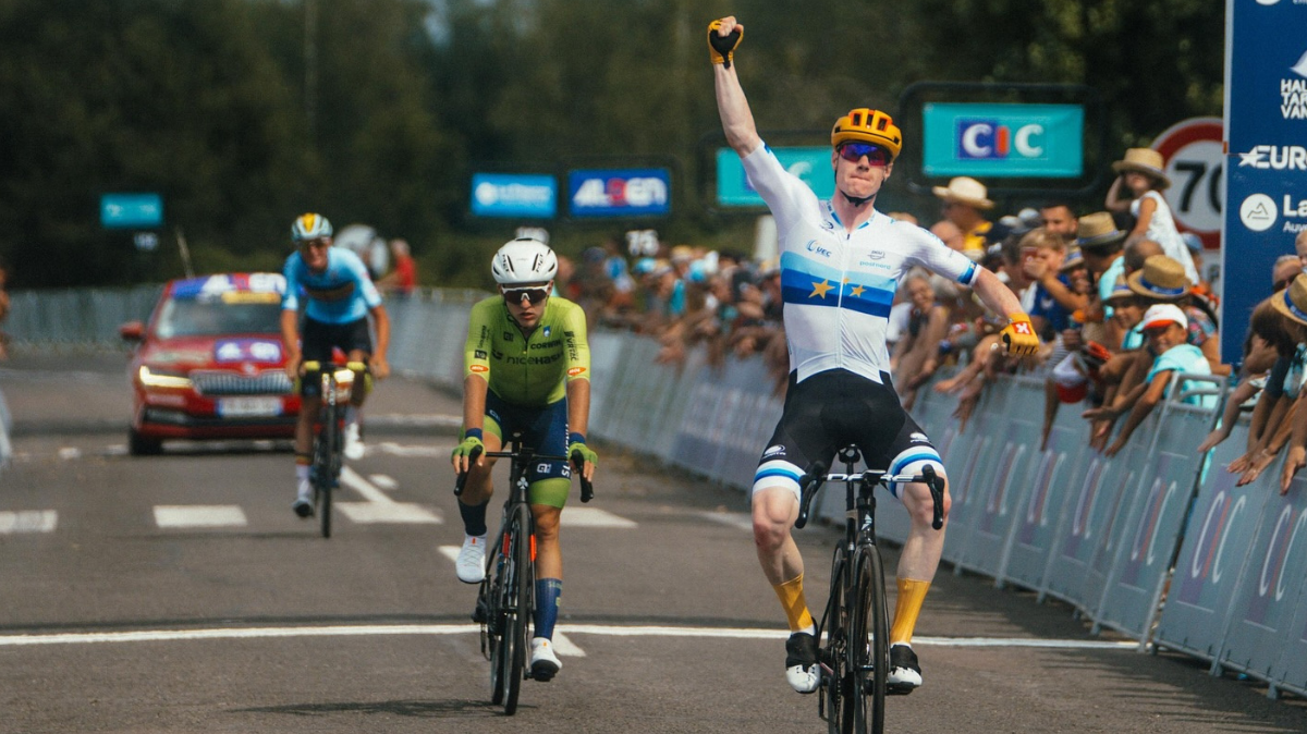 Tour de l'Avenir 2024 Henrik Breiner Pedersen fait coup double sur la première étape