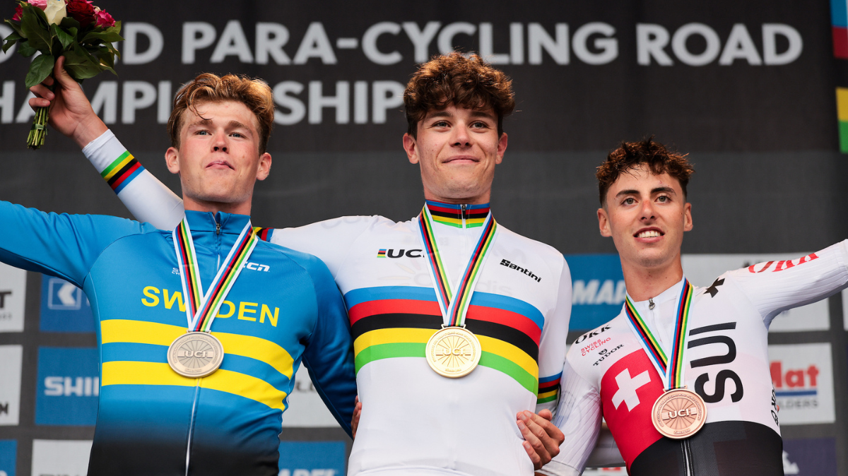 Mondiaux Cyclisme 2024 Ivan Romeo remporte le titre sur le contre-la-montre chez les espoirs (1)