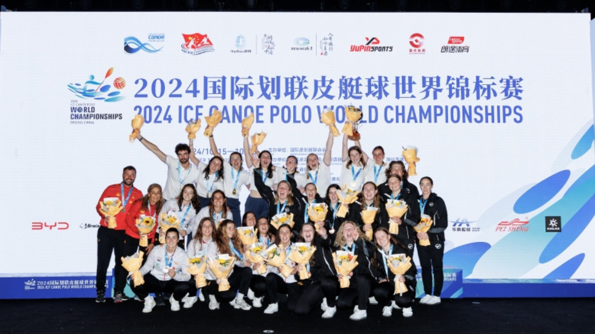 Kayak polo Les Bleuettes championnes du monde U21, les garçons en bronze !