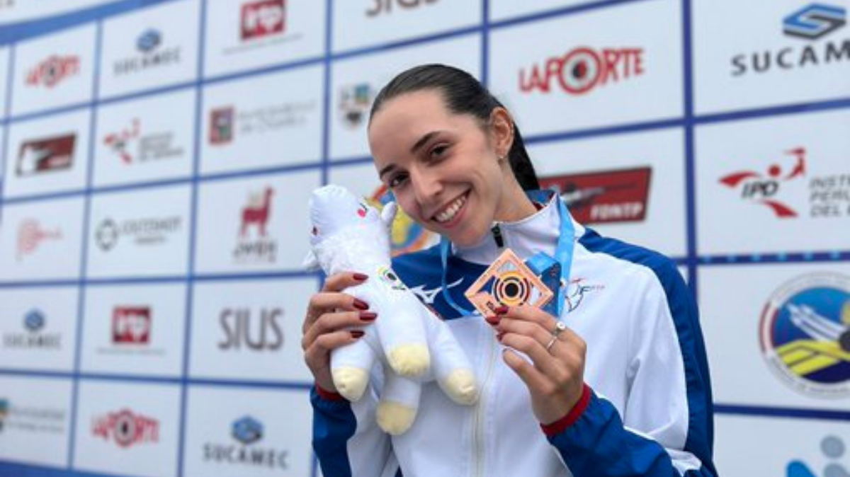 Tir Héloïse Fourré apporte une 3ème médaille à l'équipe de France aux Mondiaux Juniors