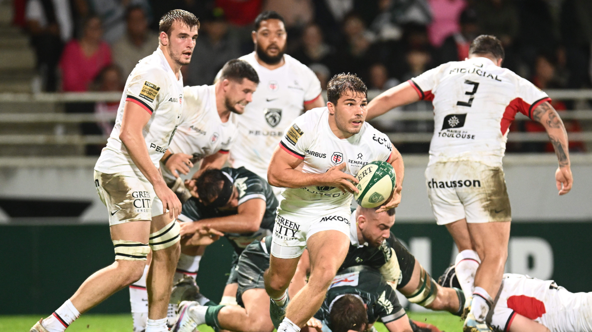 Top 14 (J7) : Toulouse impitoyable sur la pelouse de Pau