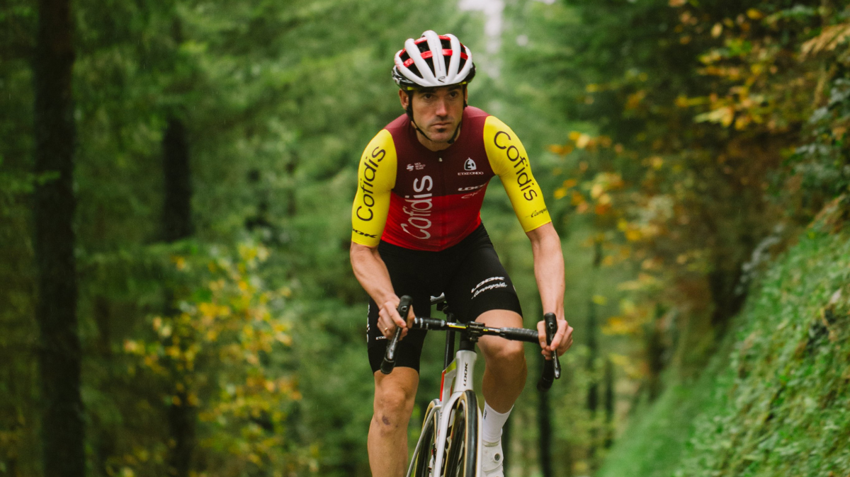 Cyclisme sur route Cofidis dévoile son nouveau maillot pour 2025
