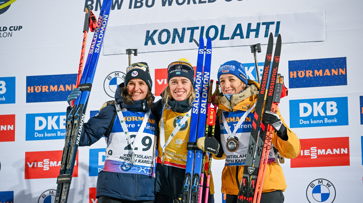 Mass start femmes Kontiolahti 2024 Julia Simon deuxième derrière Elvira Oeberg (1)