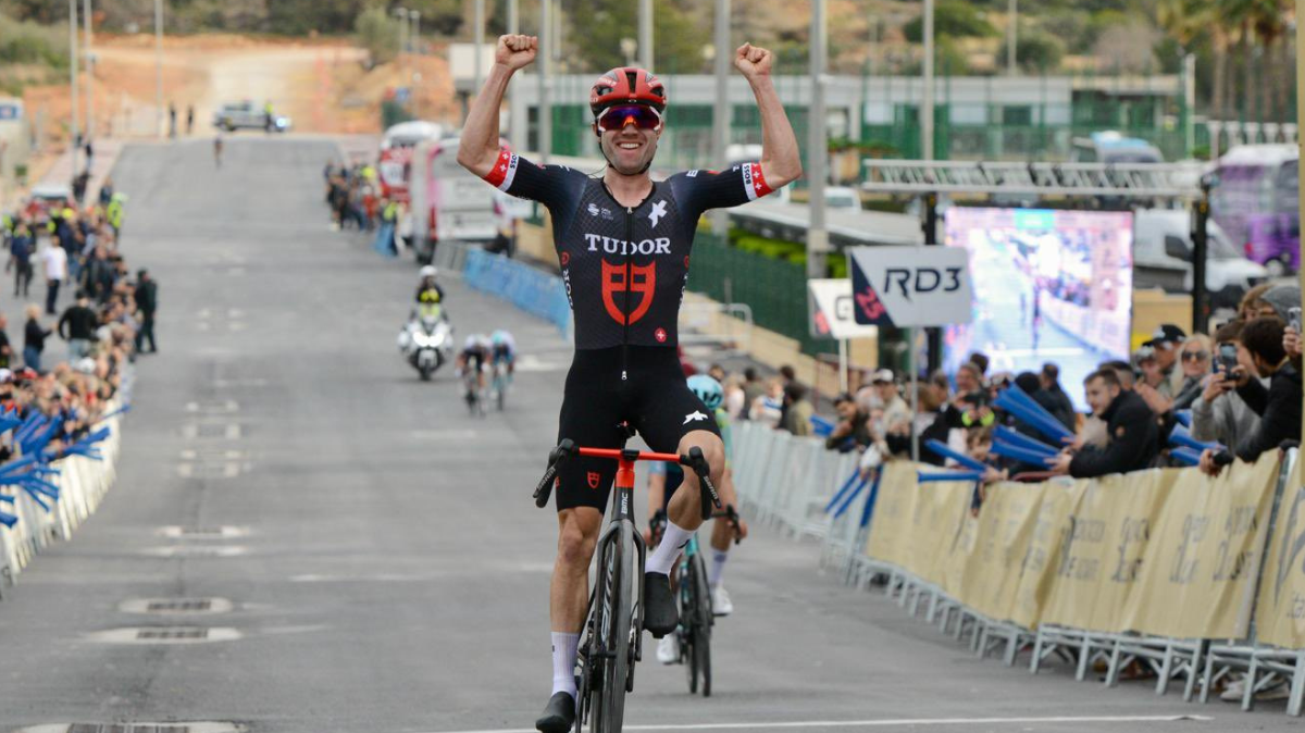 Classique de Valence 2025 Marc Hirschi s'impose devant Cristian Scaroni