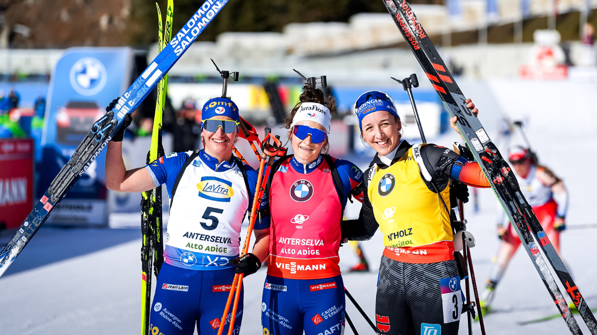 Poursuite femmes Antholz-Anterselva : Lou Jeanmonnot s'impose à nouveau, Julia Simon 2ème