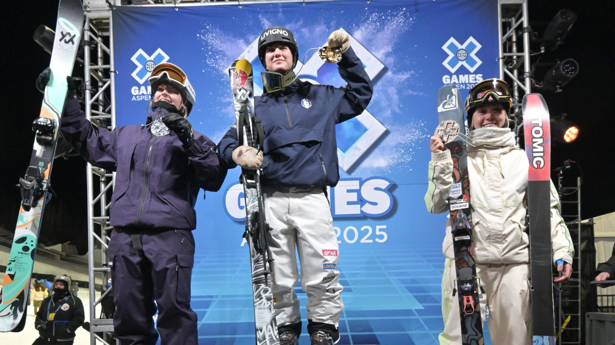 Ski freestyle : Tess Ledeux décroche le bronze et rentre dans l'histoire des X Games