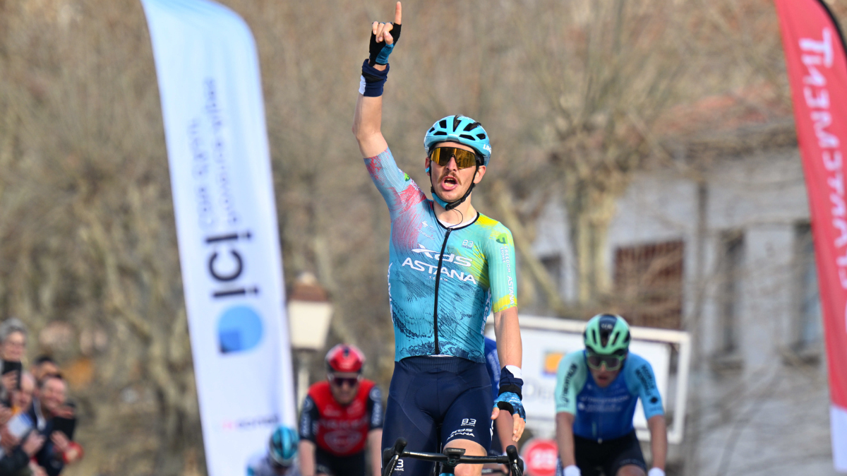Classic Var 2025 Christian Scaroni s'impose devant les Decathlon AG2R La Mondiale Team