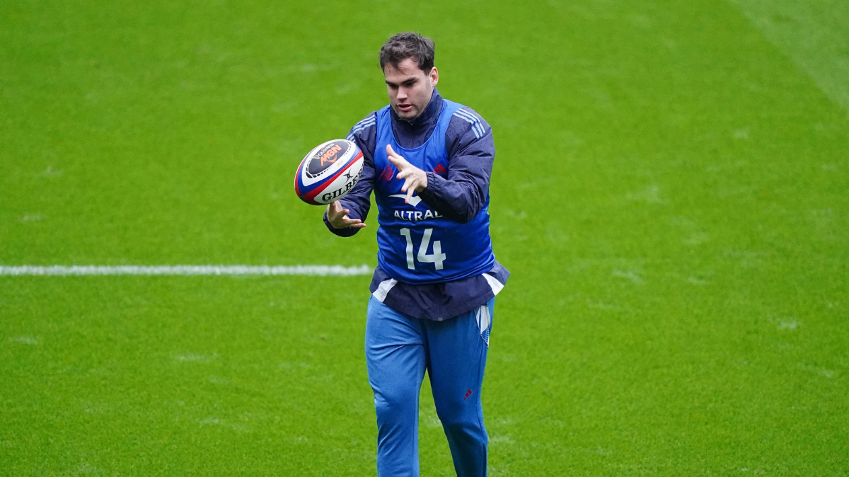 XV de France Les joueurs relâchés avant l'Italie et les réservistes pour le match