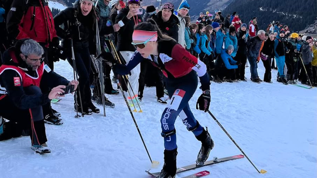 Mondiaux ski alpinisme 2025 : Axelle Gachet-Mollaret, Emily Harorp et Xavier Gachet sur le podium de l'individuel