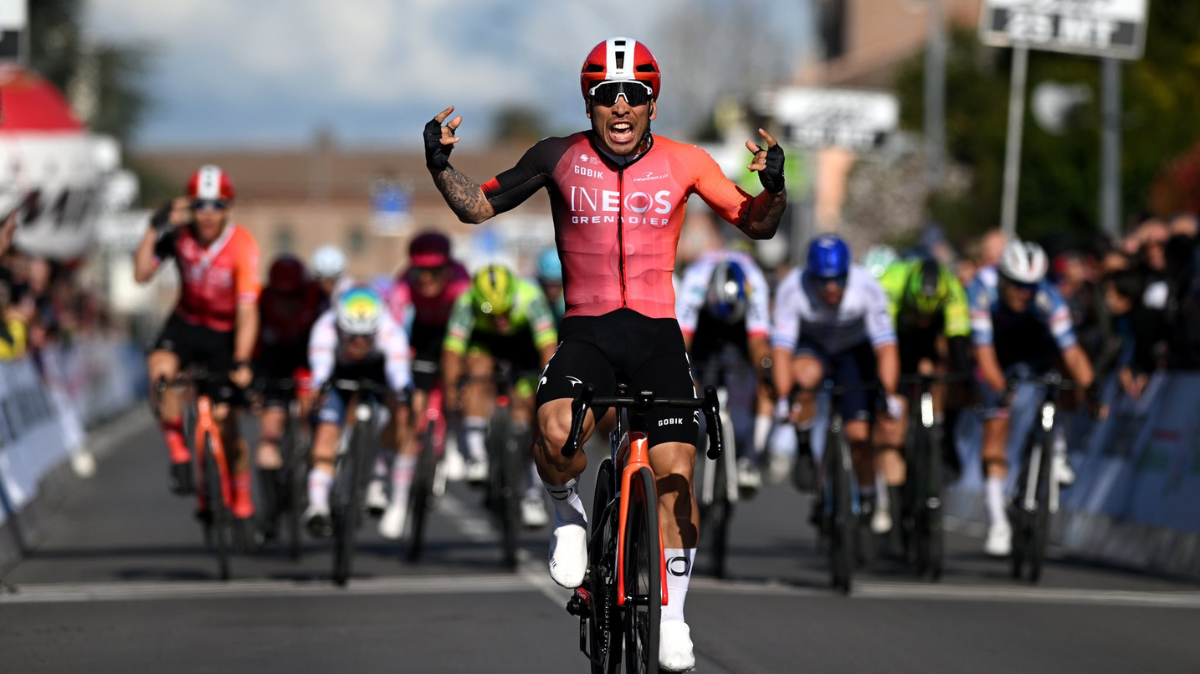 Semaine Coppi et Bartali 2025 Caleb Ewan s’impose au sprint sur la 1ère étape (1)
