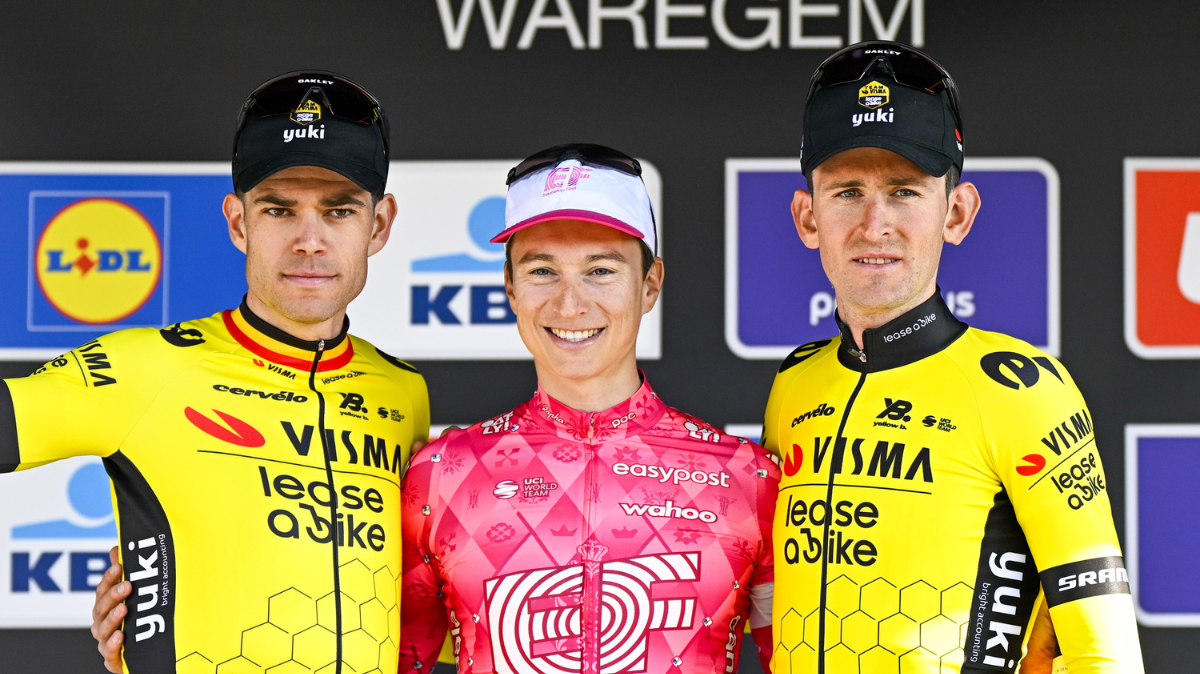 À Travers la Flandre 2025 Neilson Powless piège la Visma Lease a Biket