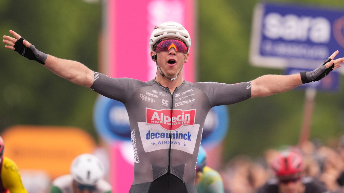 Tour d'Italie 2025 Kaden Groves s'impose au sprint sur la 6ème étape